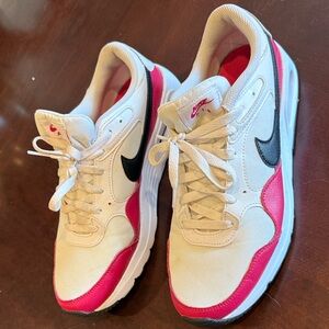 Nike Air Max Women's Sneakers Pink and White size11